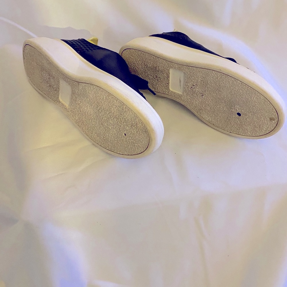 J/slides  Leather  Mesh Sneakers - Picture 7 of 7